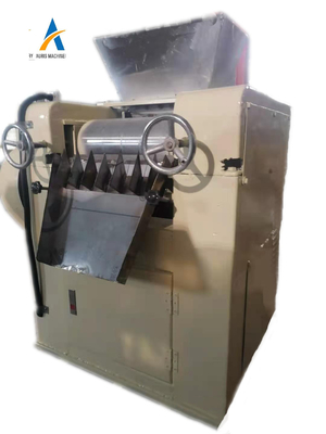 3つのローラーの三重のローラー粉砕機またはチョコレート粉砕機インク ロール染まる機械
